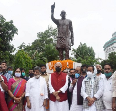 Yashwant Sinha begins Jan Sanvad Rally
