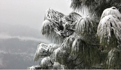Snow engulfs major tourist spots in Himachal Pradesh