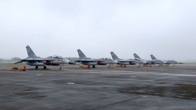 Taiwan scrambles fighters to repulse Chinese jets