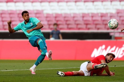 Football match between SL Benfica and AFC Bournemouth
