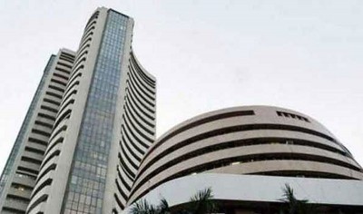 Indian Market: Sensex recovers over 300 pts