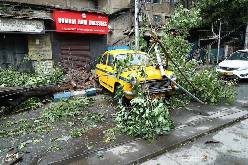 Cyclone Amphan leaves trail of devastation in West Bengal capital Kolkata