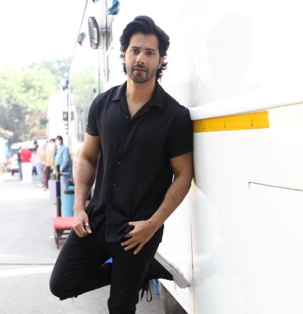 Promotions for Varun Dhawan, Sara Ali Khan starrer Coolie No. 1 begin