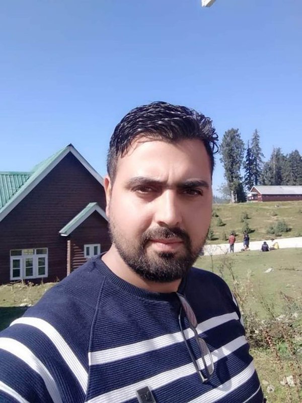 Kashmir: PSO Mohammad Altaf Hussain martyred