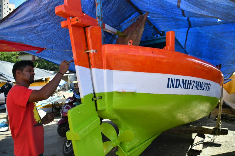 Mumbai fisherman celebrate Narali Purnima festiva