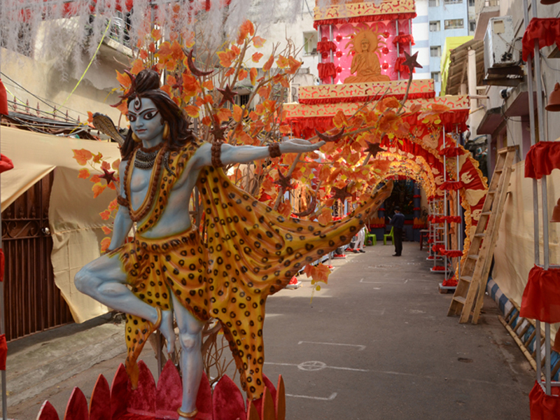 Durga Puja 2020 in Kolkata amid Covid-19