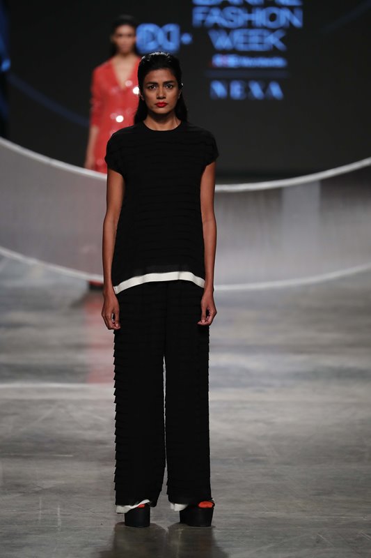 Lakme Fashion Week: Dia Mirza sets stage on fire