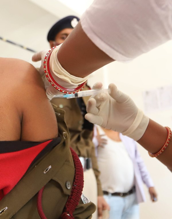 RPF Jawan receives Covishield dose in Prayagraj