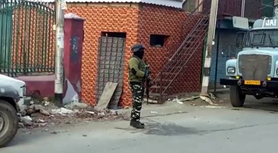 Pakistani terrorist commander Saifulla Khalid killed in Srinagar encounter, policeman shot at in Pulwama