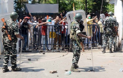 TMC activists gather outside CBI office at Nizam Palace in protest against politicians' arrests