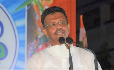 Bengal polls: EC serves notice to TMC candidate Firhad Hakim for allegedly abusing BJP, Central forces in viral video