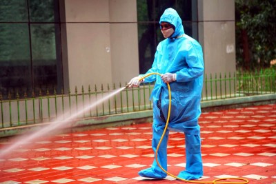 India records 1,61,736 new COVID-19 cases, 879 deaths in past 24 hours