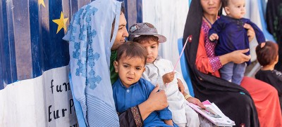 Afghanistan: Reuniting families on the run should be priority, urges UNHCR