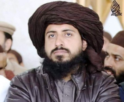 Two killed in violence as Pakistan arrests chief of Islamist group