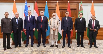 Modi meets Foreign Ministers of Central Asian Countries