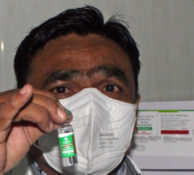 India continues its streak of decline in COVID-19 active caseload