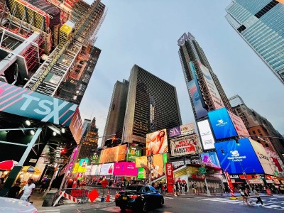 US: New York to mandate COVID vaccination proofs for entry at restaurants, gyms