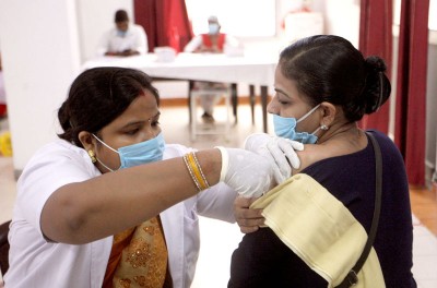 India registers 25,467 new COVID-19 cases in past 24 hours