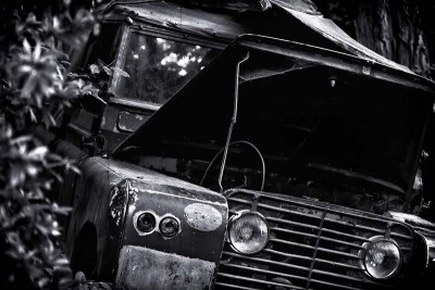 Poonch: Collision between truck and mini bus leaves 17 injured