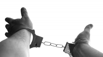 Police arrest drug peddler, recover contraband drugs in Assam’s Mankachar