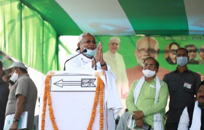 Nitish Kumar talks to Uttarakhand CM on glacier burst