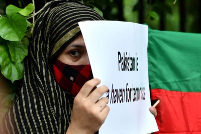 Afghanistan: Women seek right to return to govt jobs