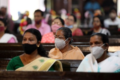 Spike continues: India records 1,03,558 new cases in past 24 hours 