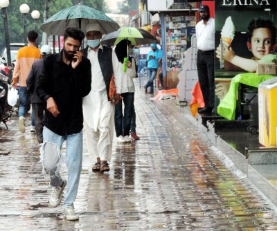 India reports over 43,000 COVID-19 cases in 24 hours