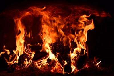 Maharashtra: Major fire breaks out in high-rise commercial building in Vashi
