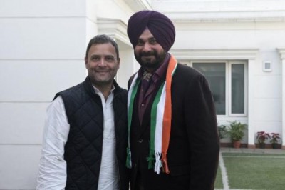 Navjot Sidhu meets Rahul Gandhi amid Punjab Congress turmoil