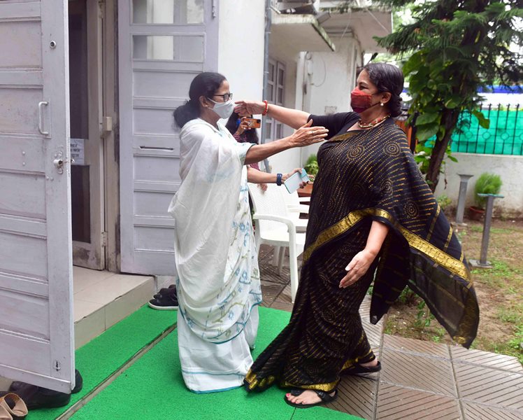 Mamata Banerjee meets Shabana Azmi in Delhi