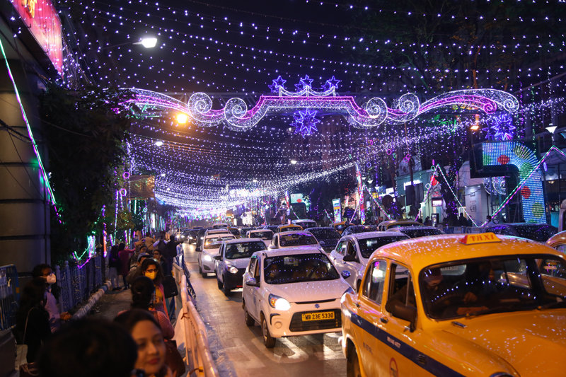 Kolkata welcomes New Year 2021 amid Covid-19 pandemic