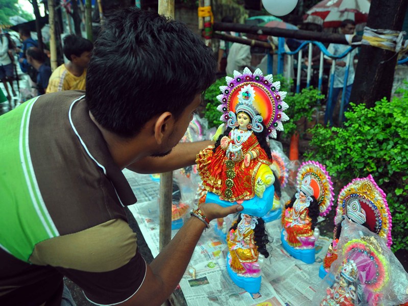West Bengal celebrates Laxmi Puja