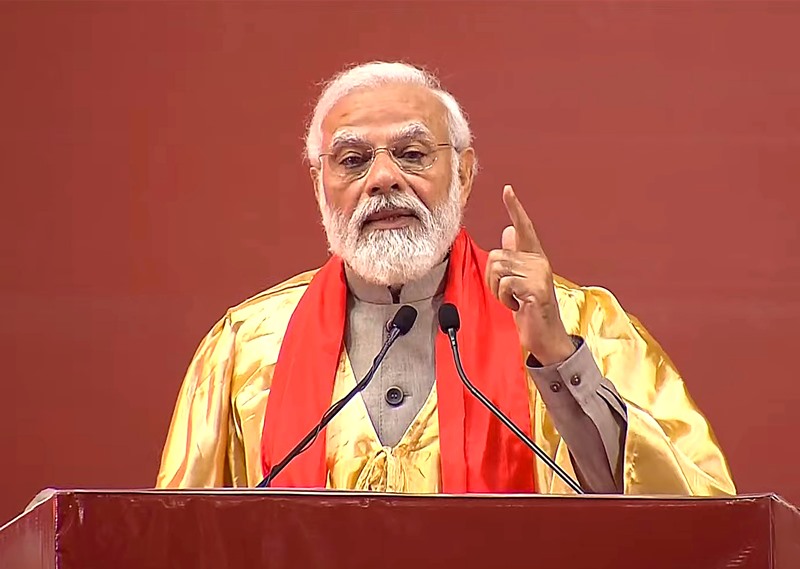 PM NarendraModi addresses convocation ceremony of IIT Kanpur