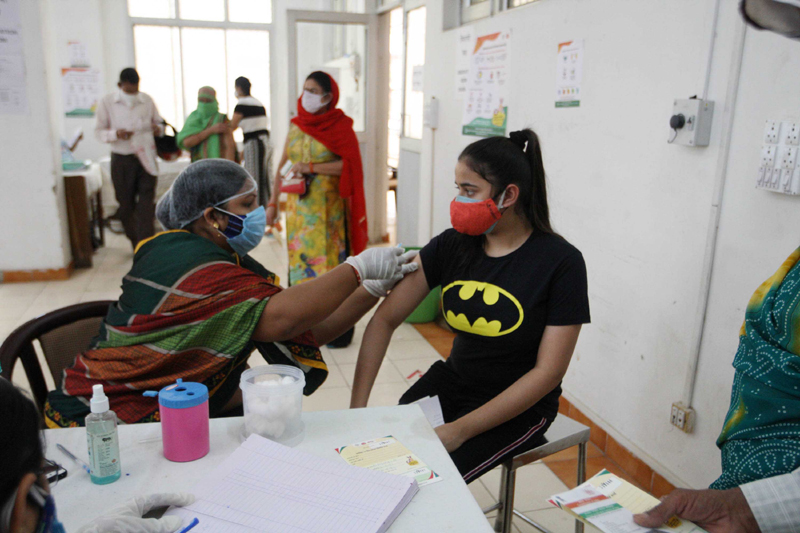 Apr 29: India fights corona amid a massive spike and rising deaths