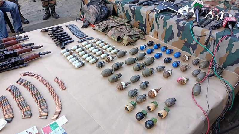 Indian army recover huge cache of arms and ammunition in Srinagar 
