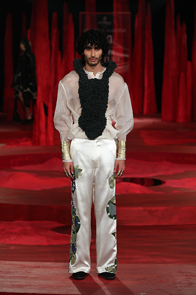 FDCI India Couture Week: Rajkummar Rao turned showstopper for designer Anamika Khanna