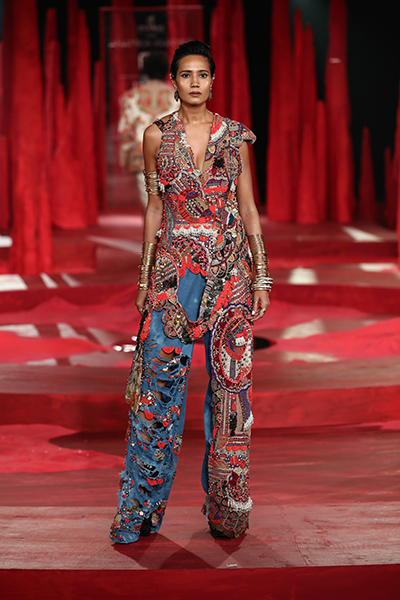 FDCI India Couture Week: Rajkummar Rao turned showstopper for designer Anamika Khanna