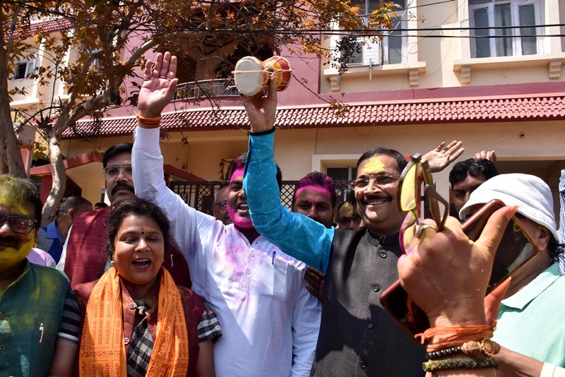 India in Politics : MAR 10 , 2022