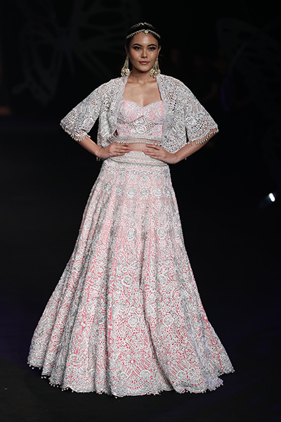 Designer Suneet Varma leaves audience spellbound at India Couture Week by showcasing his grand collection