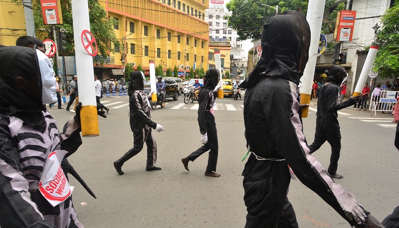 Kolkata raises awareness on World No Tobacco Day