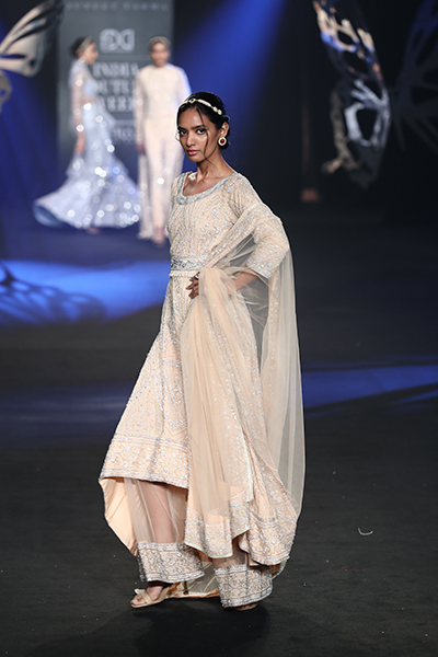 Designer Suneet Varma leaves audience spellbound at India Couture Week by showcasing his grand collection