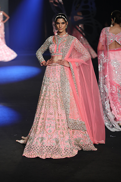 Designer Suneet Varma leaves audience spellbound at India Couture Week by showcasing his grand collection