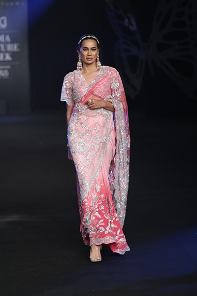 Designer Suneet Varma leaves audience spellbound at India Couture Week by showcasing his grand collection