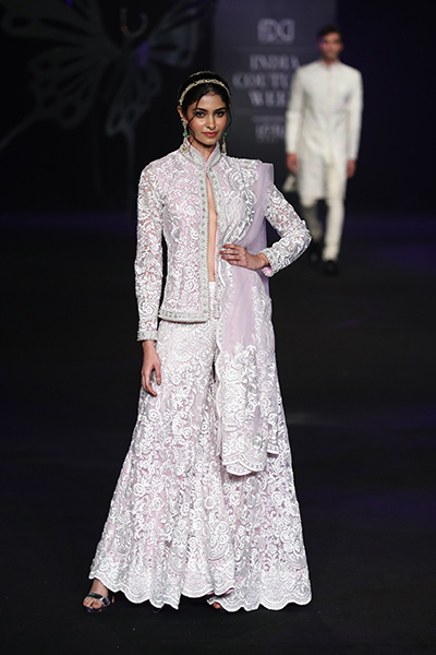 Designer Suneet Varma leaves audience spellbound at India Couture Week by showcasing his grand collection