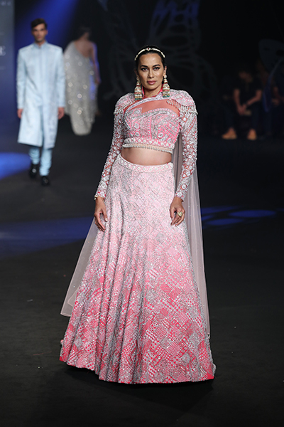 Designer Suneet Varma leaves audience spellbound at India Couture Week by showcasing his grand collection