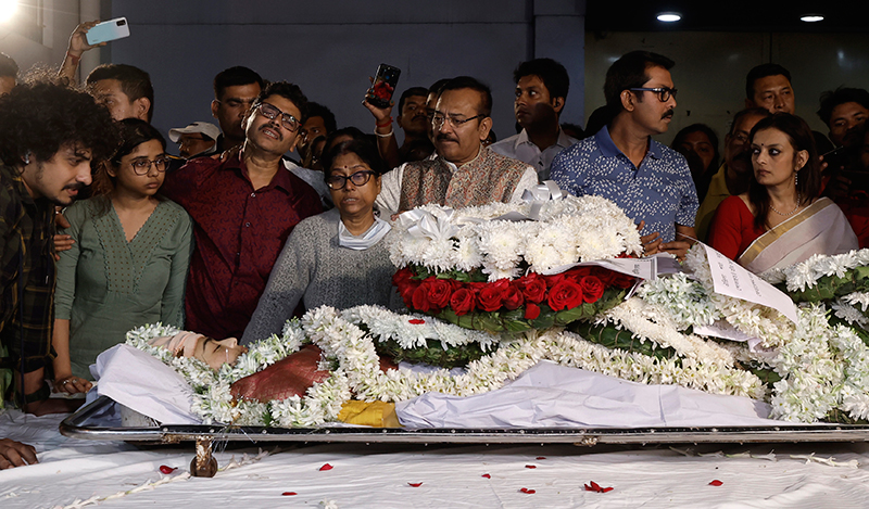 Kolkata bids final goodbye to actress Aindrila Sharma