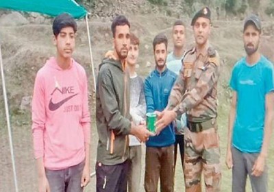 Jammu and Kashmir: Army organises friendly Volleyball match at Kishtwar