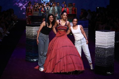 LFW: Saaksha and Kinni leave fans stunned with their collection