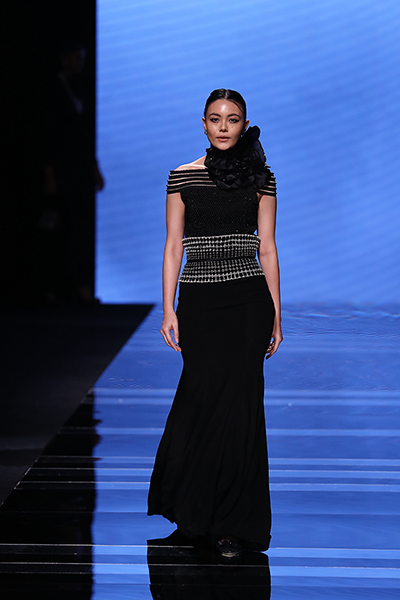 Shahab Durazi presents his black and white collection at the Lakme Fashion Week 2022